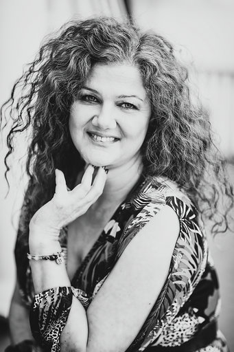 Beata Książek - autor
